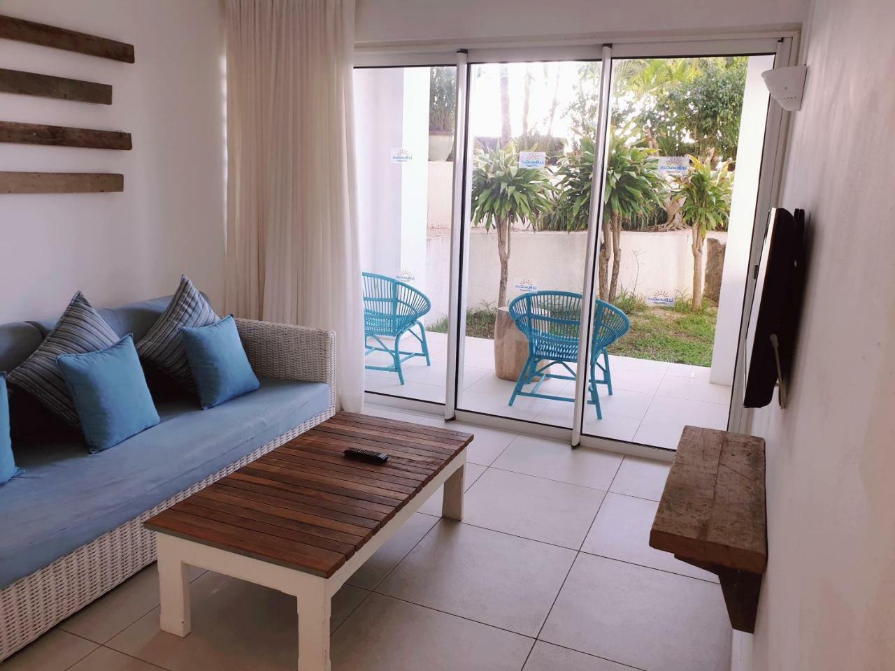 Le Beachclub Pereybere Beach Exterior foto